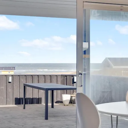 Two-bedroom In Hjorring