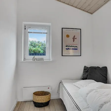Awesome In Hjorring With Wifi Holiday home Vester Vidstrup