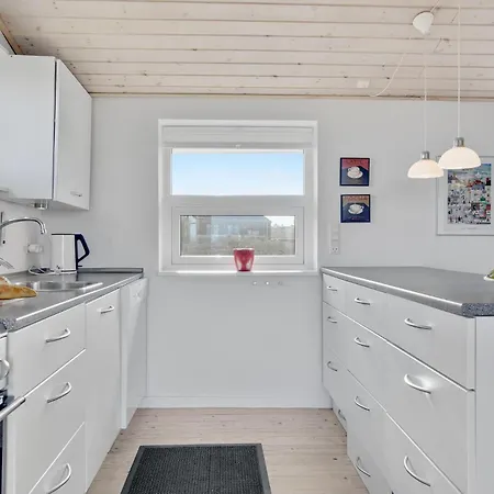 Two-bedroom In Hjorring *