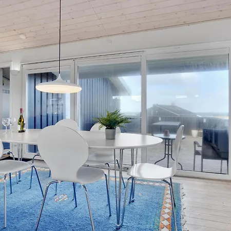 2 Bedroom Amazing Home In Hjorring بيت للعطل