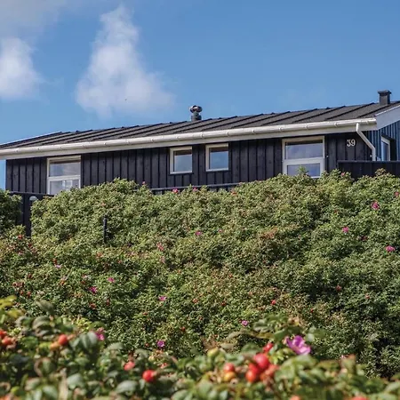2 Bedroom Amazing Home In Hjorring *